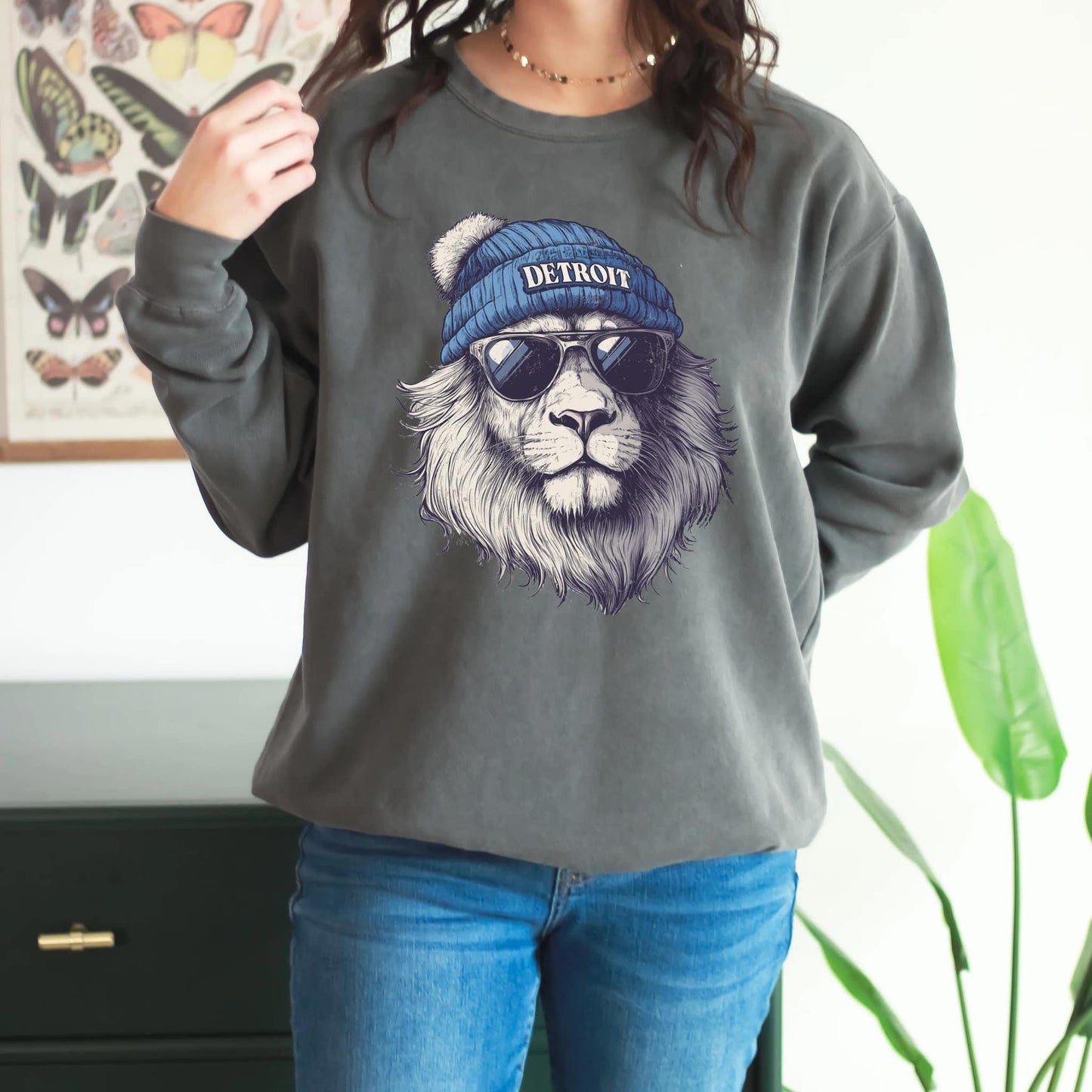 Lion with beanie
